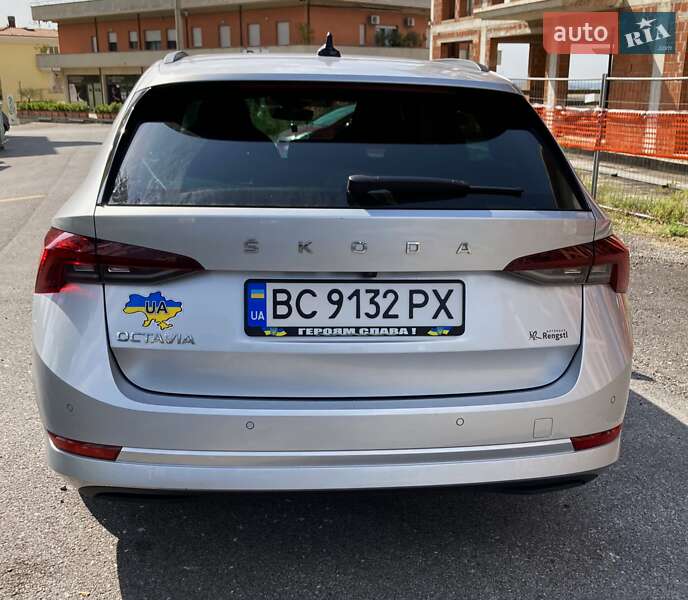 Универсал Skoda Octavia 2021 в Львове
