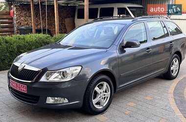 Универсал Skoda Octavia 2010 в Звягеле