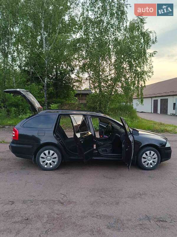 Універсал Skoda Octavia 2006 в Овручі