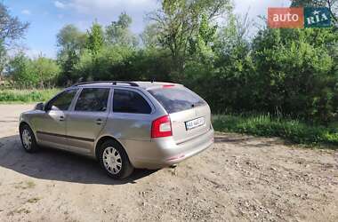 Универсал Skoda Octavia 2010 в 