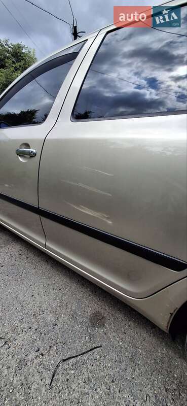 Ліфтбек Skoda Octavia 2005 в Львові