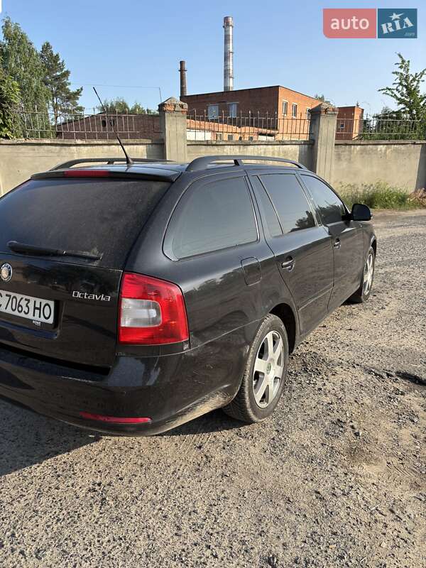 Универсал Skoda Octavia 2010 в Ахтырке