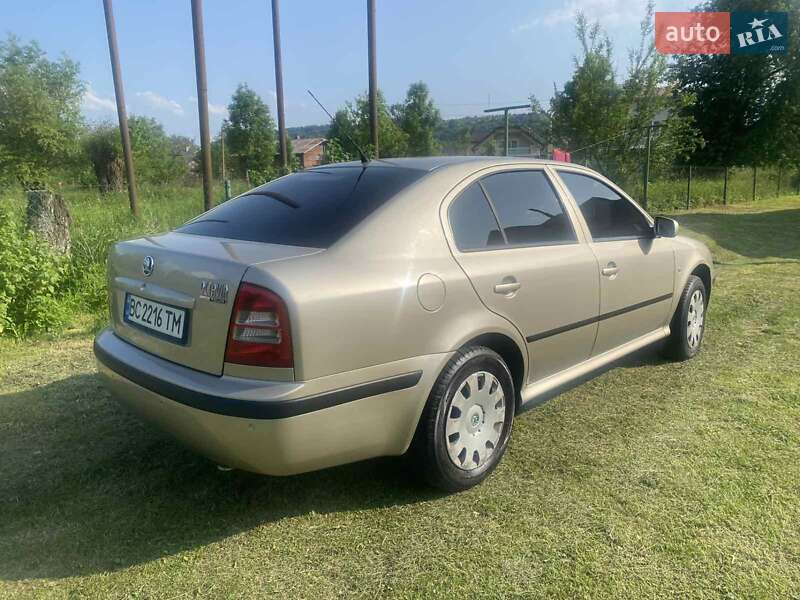 Лифтбек Skoda Octavia 2006 в Дрогобыче