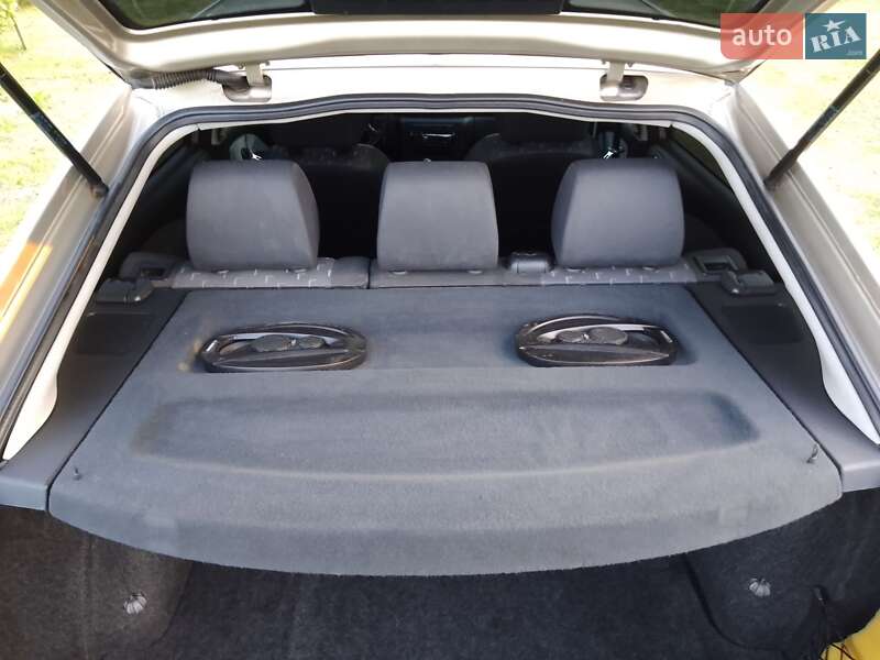 Лифтбек Skoda Octavia 2006 в Дрогобыче