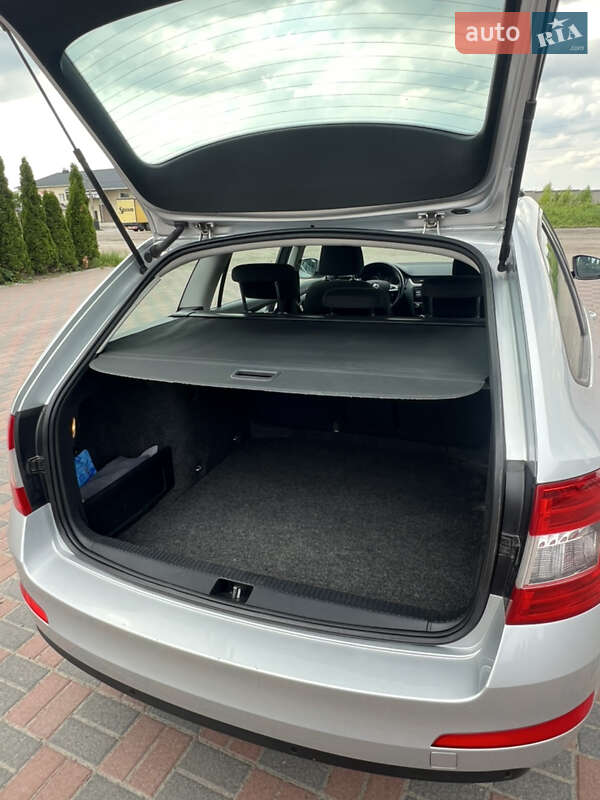Универсал Skoda Octavia 2016 в Ровно