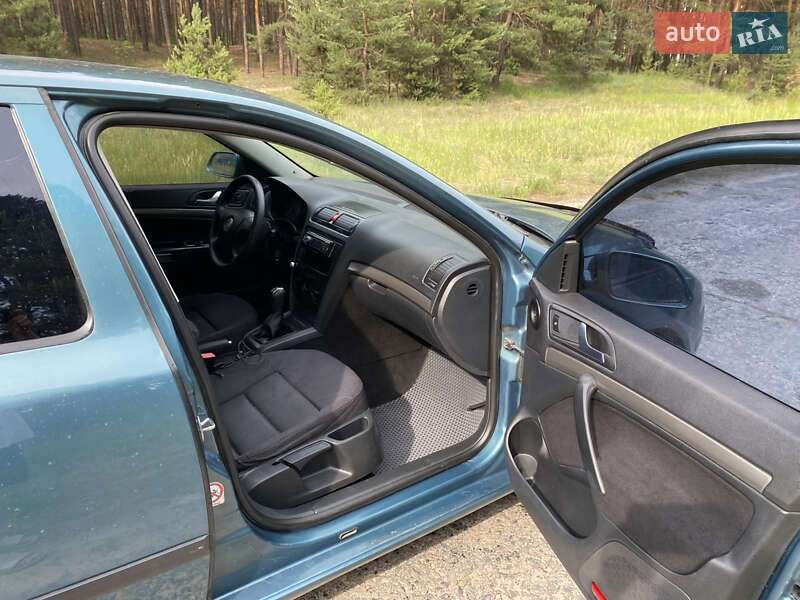 Ліфтбек Skoda Octavia 2005 в Охтирці