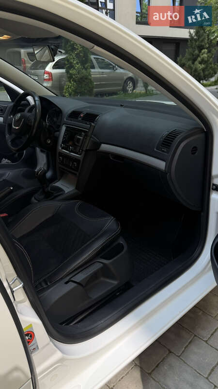 Універсал Skoda Octavia 2011 в Івано-Франківську