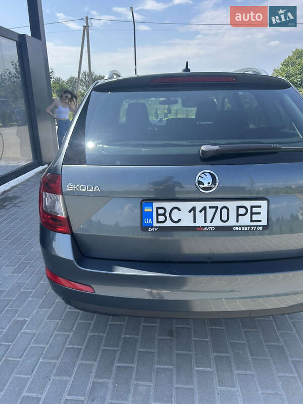 Универсал Skoda Octavia 2016 в Золочеве