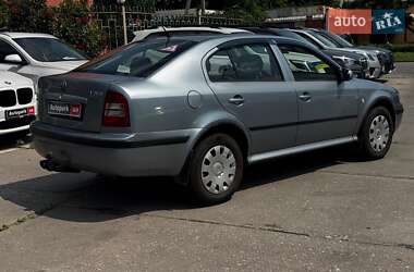 Лифтбек Skoda Octavia 2001 в 