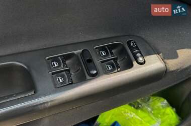 Лифтбек Skoda Octavia 2001 в 