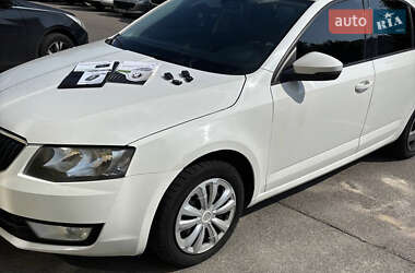 Лифтбек Skoda Octavia 2015 в Киеве