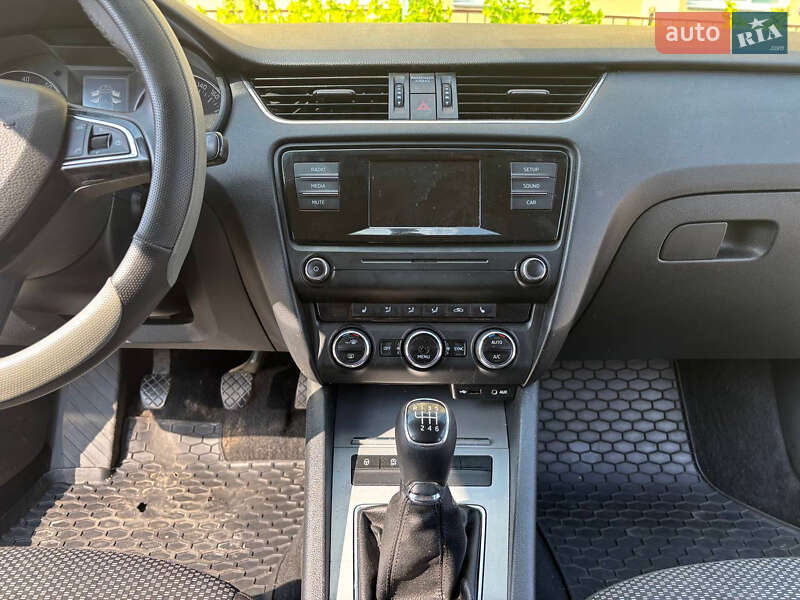 Лифтбек Skoda Octavia 2015 в Киеве