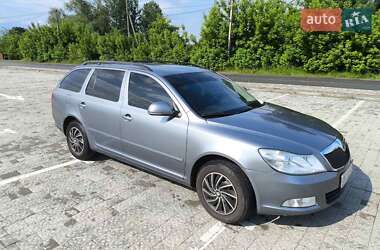 Универсал Skoda Octavia 2012 в 