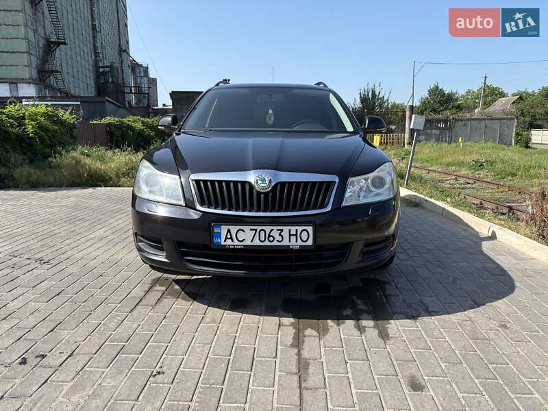 Универсал Skoda Octavia 2010 в Ахтырке