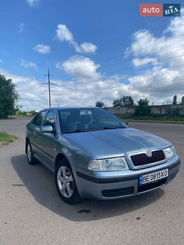 Ліфтбек Skoda Octavia 2004 в 