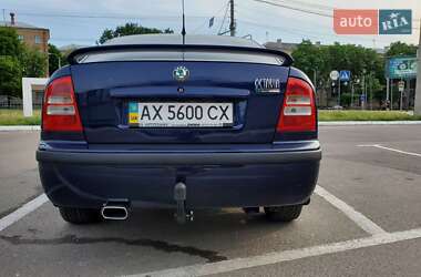 Лифтбек Skoda Octavia 2001 в 