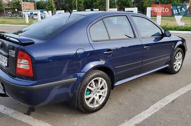 Лифтбек Skoda Octavia 2001 в 