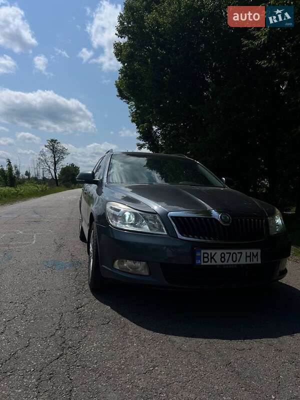 Универсал Skoda Octavia 2011 в Ровно