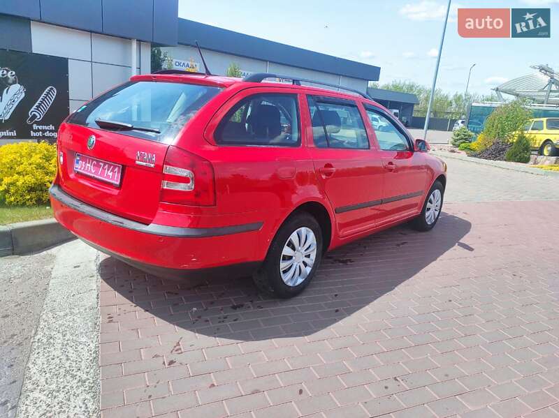 Универсал Skoda Octavia 2006 в Сарнах