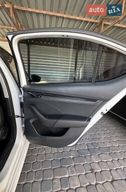 Лифтбек Skoda Octavia 2020 в 