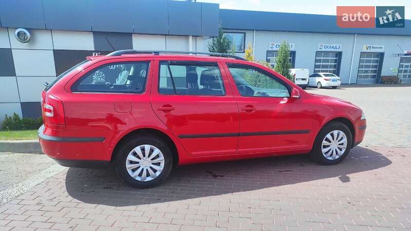 Универсал Skoda Octavia 2006 в Сарнах