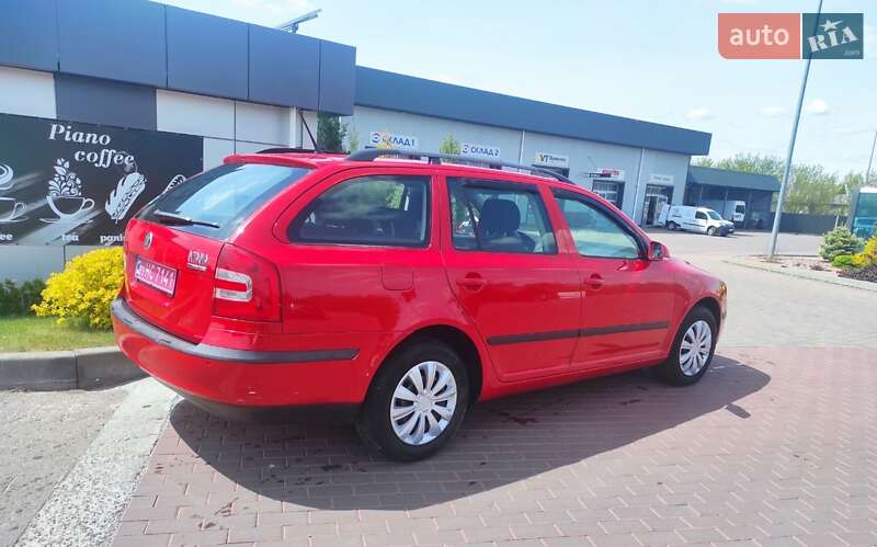 Универсал Skoda Octavia 2006 в Сарнах