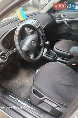 Лифтбек Skoda Octavia 2005 в Днепре