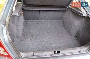 Лифтбек Skoda Octavia 2004 в 