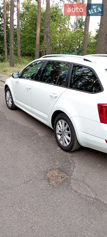 Универсал Skoda Octavia 2016 в Черкассах