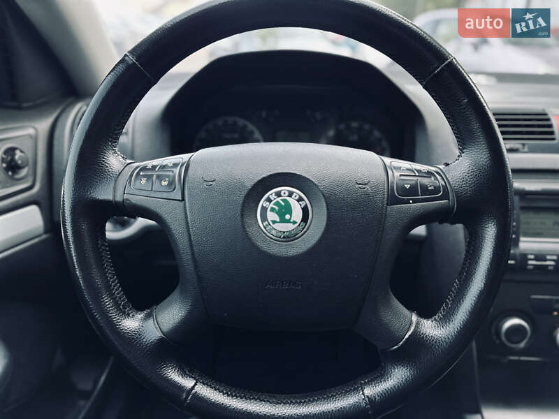 Ліфтбек Skoda Octavia 2006 в Києві