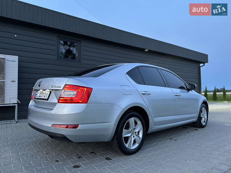 Лифтбек Skoda Octavia 2015 в Львове