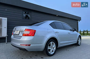 Лифтбек Skoda Octavia 2015 в 