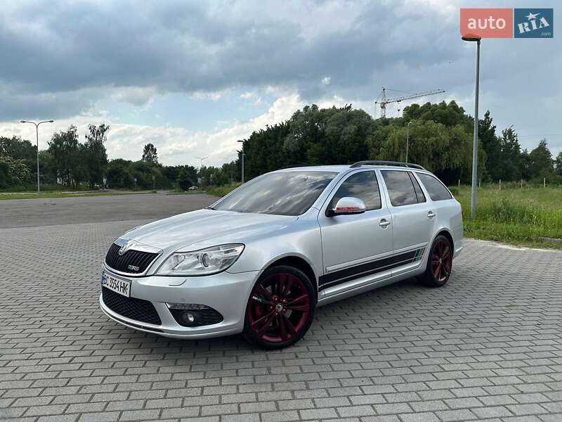 Универсал Skoda Octavia 2011 в Пустомытах