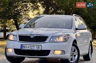Універсал Skoda Octavia 2012 в 