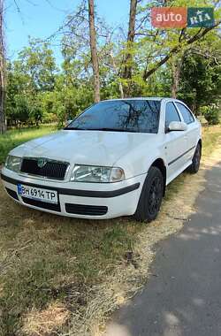 Лифтбек Skoda Octavia 2002 в Одессе