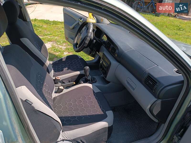 Универсал Skoda Octavia 2001 в Ратным