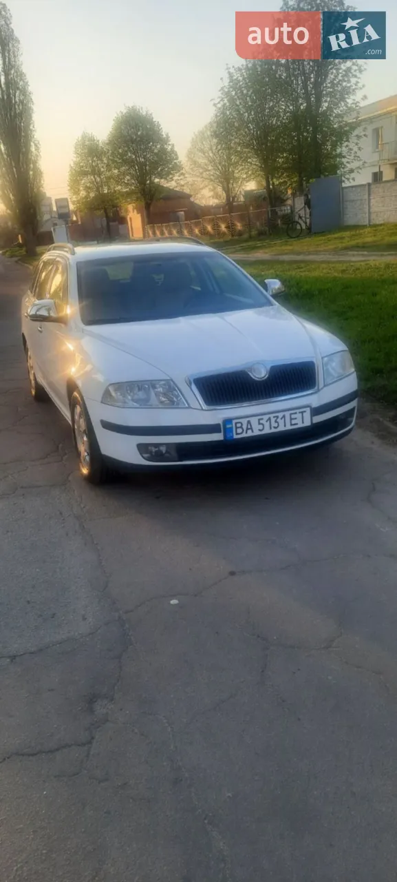 2011 Skoda Octavia - мініатюра 26