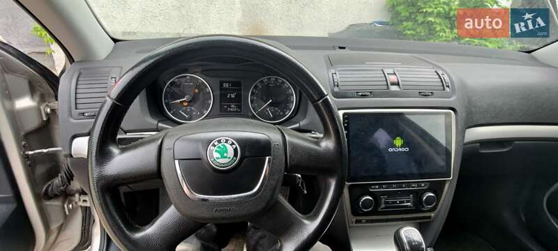Лифтбек Skoda Octavia 2012 в Харькове