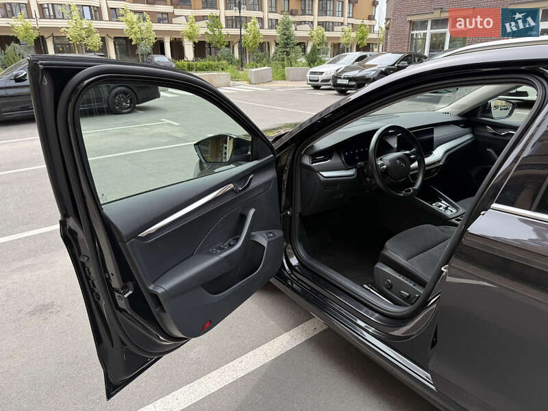 Универсал Skoda Octavia 2021 в Киеве