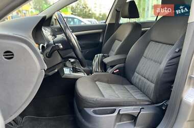 Универсал Skoda Octavia 2012 в 