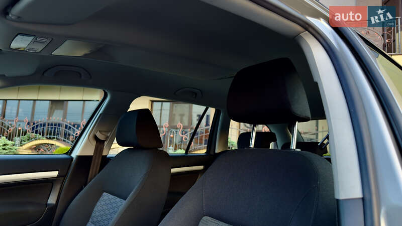 Універсал Skoda Octavia 2013 в Шепетівці