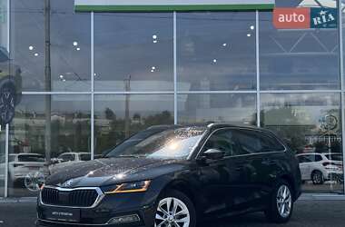 Универсал Skoda Octavia 2021 в Киеве