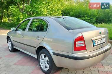 Лифтбек Skoda Octavia 2008 в 