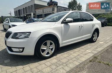 Лифтбек Skoda Octavia 2015 в Иршаве