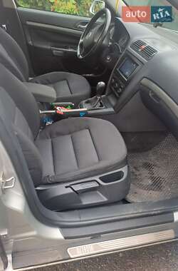 Лифтбек Skoda Octavia 2004 в 
