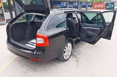 Універсал Skoda Octavia 2012 в 