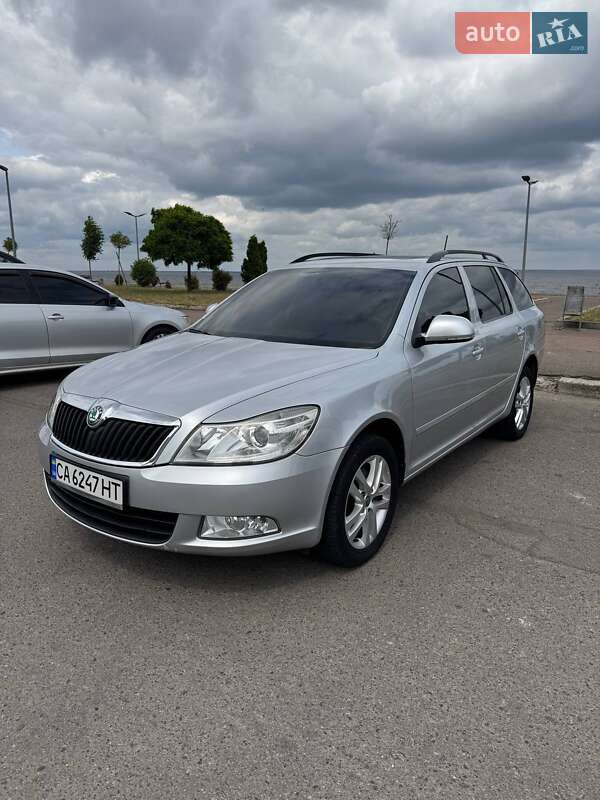 Skoda Octavia 2012 Skoda Octavia 2012