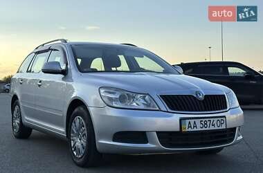 Универсал Skoda Octavia 2011 в Полтаве