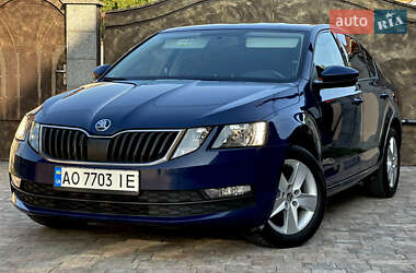 Лифтбек Skoda Octavia 2017 в Ужгороде