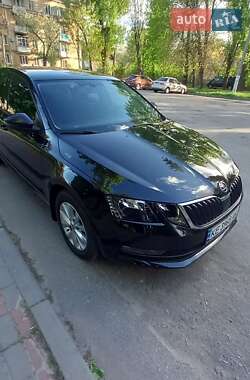 Ліфтбек Skoda Octavia 2020 в 